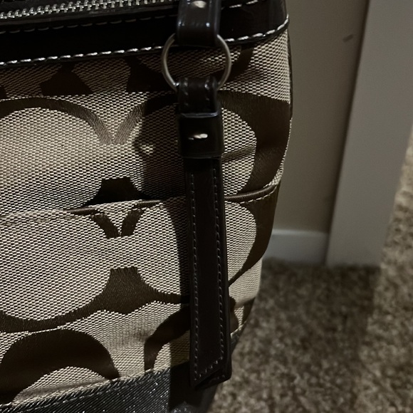 Coach set. Sitting in the closet. - Picture 4 of 7